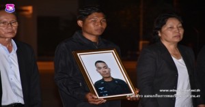 พิธีรับศพของกำลังพลผู้เสียชีวิต