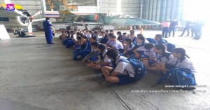  โรงเรียนสันป่าตองวิทยาคม เยี่ยมชมชมรมอนุรักษ์และพัฒนาอากาศยานไทย กองบิน ๔๑