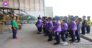 โรงเรียนบ้านโม่งหลวง จังหวัดเชียงใหม่ เยี่ยมชมชมรมอนุรักษ์และพัฒนาอากาศยานไทย กองบิน ๔๑