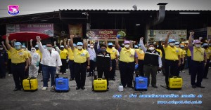 กิจกรรมทำความสะอาดตลาดต้นพยอม ลดการแพร่ระบาดของเชื้อไวรัส COVID - 19