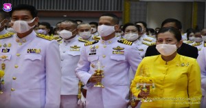 พิธีจุดเทียนเพื่อน้อมรำลึกในพระมหากรุณาธิคุณพระบาทสมเด็จพระบรมชนกาธิเบศร มหาภูมิพลอดุลยเดชมหาราช บรมนาถบพิตร