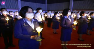 พิธีจุดเทียนเพื่อสดุดีพระเกียรติคุณและน้อมรำลึกในพระมหากรุณาธิคุณของพระบาทสมเด็จพระบรมชนกาธิเบศร มหาภูมิพลดุลยเดชมหาราช บรมนาถบพิตร