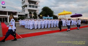 เฝ้ารับและส่งเสด็จพระบาทสมเด็จพระเจ้าอยู่หัว และสมเด็จพระนางเจ้าฯ พระบรมราชินี